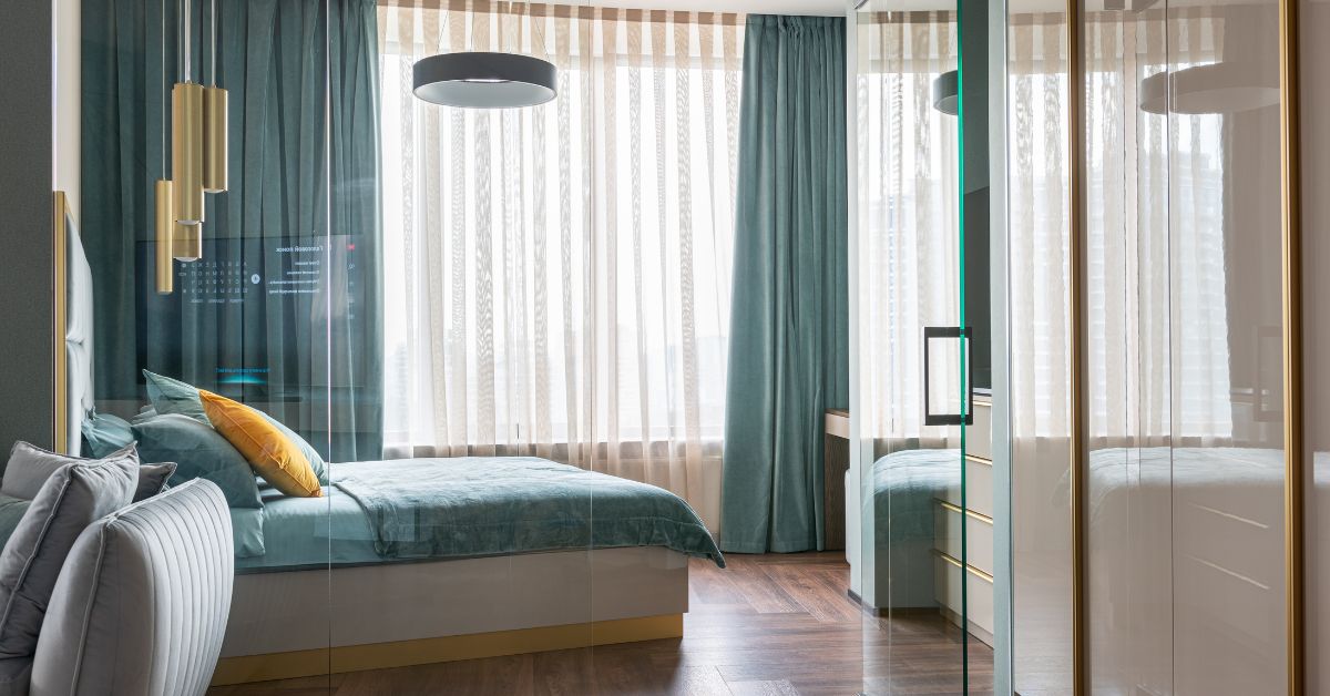 Soveværelse med hyggelige gardiner